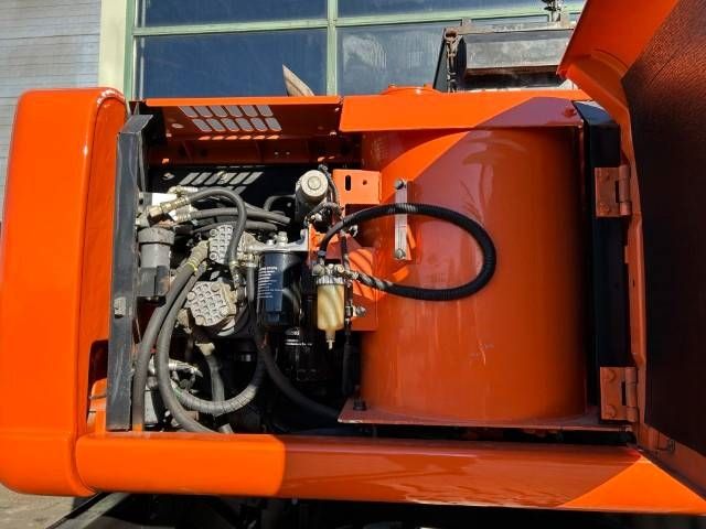 Hitachi ZX 160 W