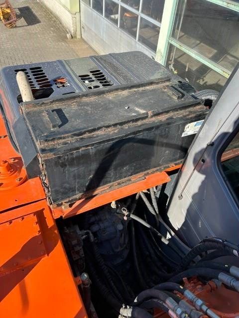 Hitachi ZX 160 W