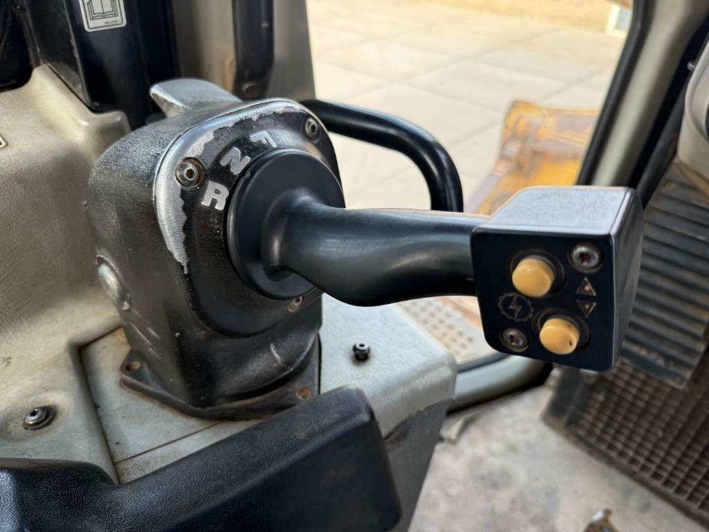 CAT D6T XW - CE Certified / Ripper Valve / Camera