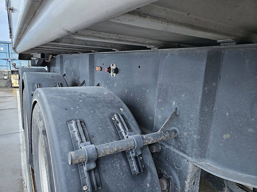 CARNEHL 26M3 THERMOMULDE isolated alcoa's