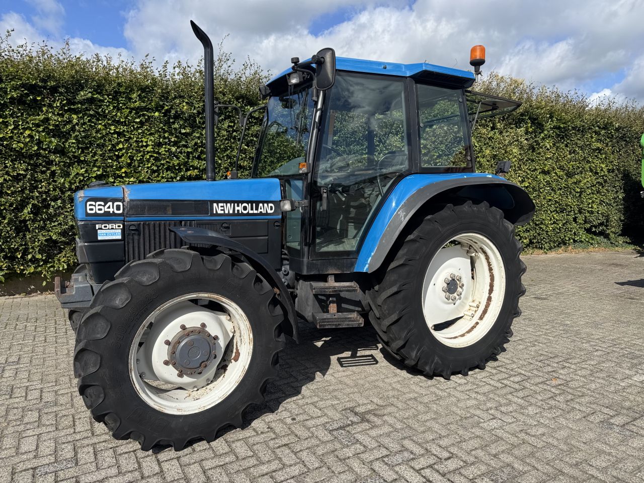 New Holland 6640 sle met airco