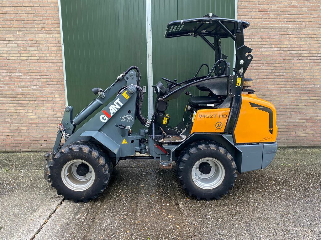 Giant 452 thd 2012
