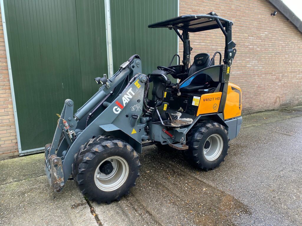 Giant 452 thd 2012
