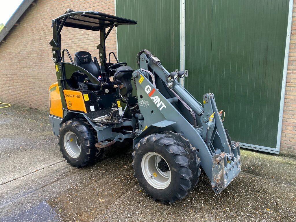Giant 452 thd 2012