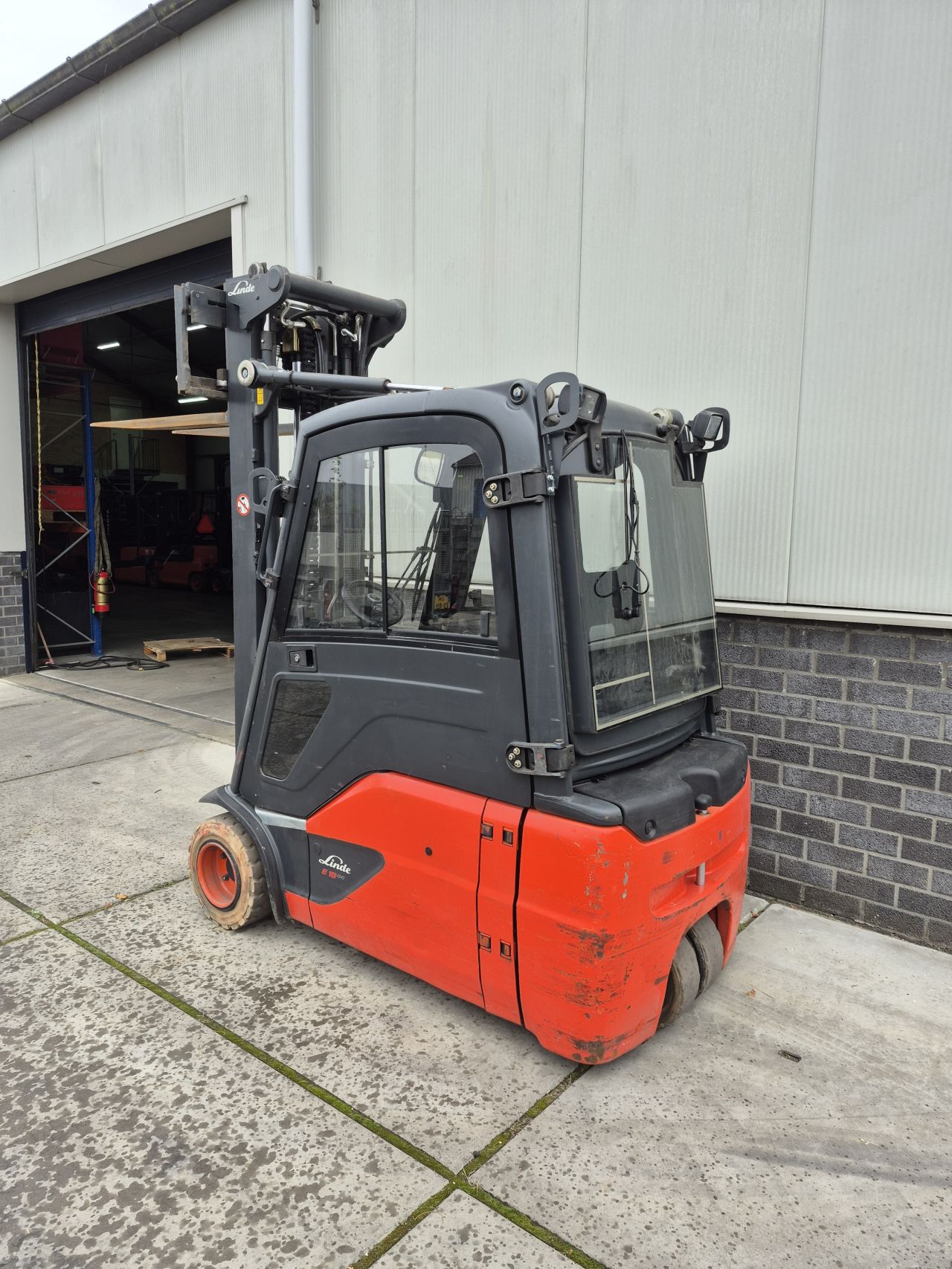 Linde E18L-02 triplex sideshift 5.470 mm bj 2015 7727 uur