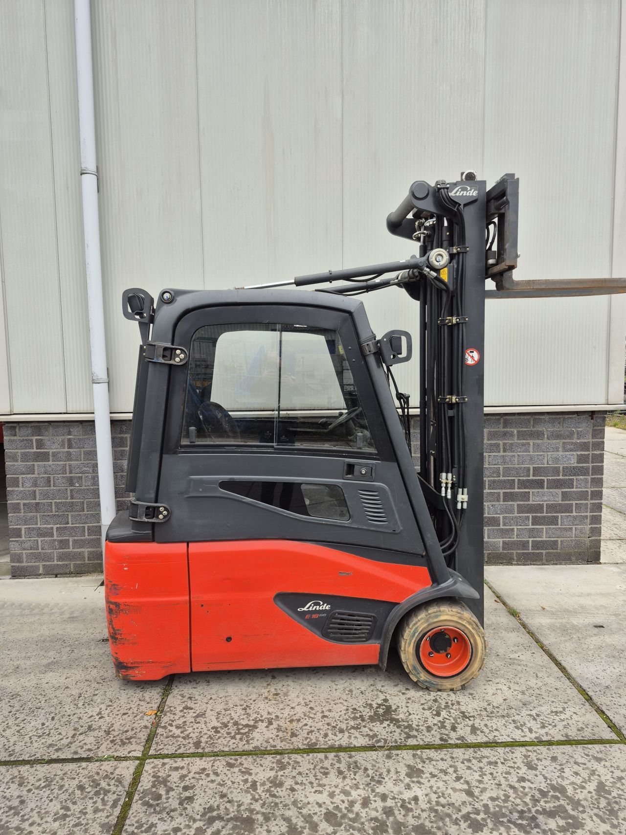 Linde E18L-02 triplex sideshift 5.470 mm bj 2015 7727 uur