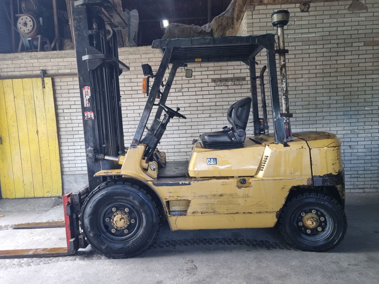 Heftruck Mitsubishi 4 ton diesel duplexmast 4.40. Side Shift