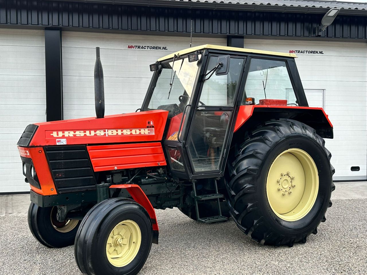 TE KOOP: zeer nette URSUS BISON 85