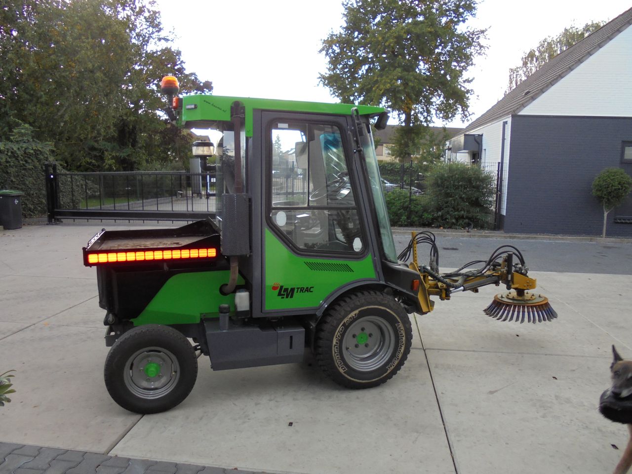 LM trac 286 onkruidborstel