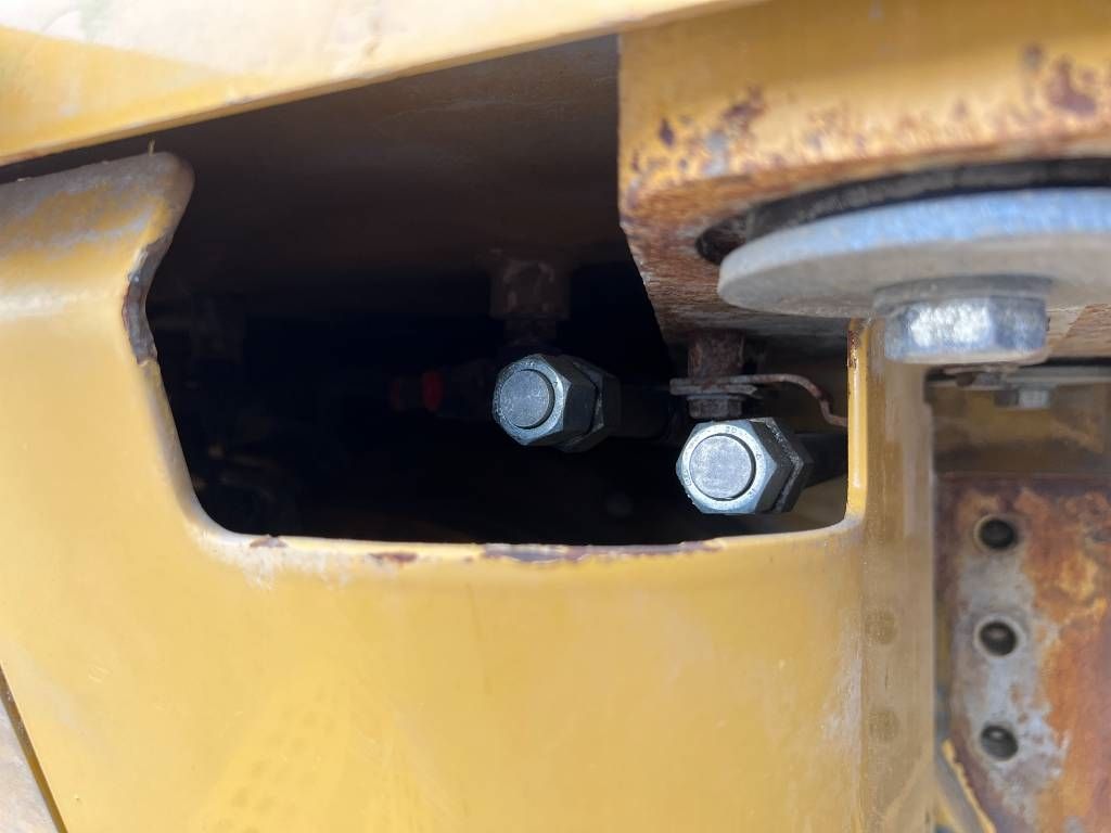 CAT D6N LGP