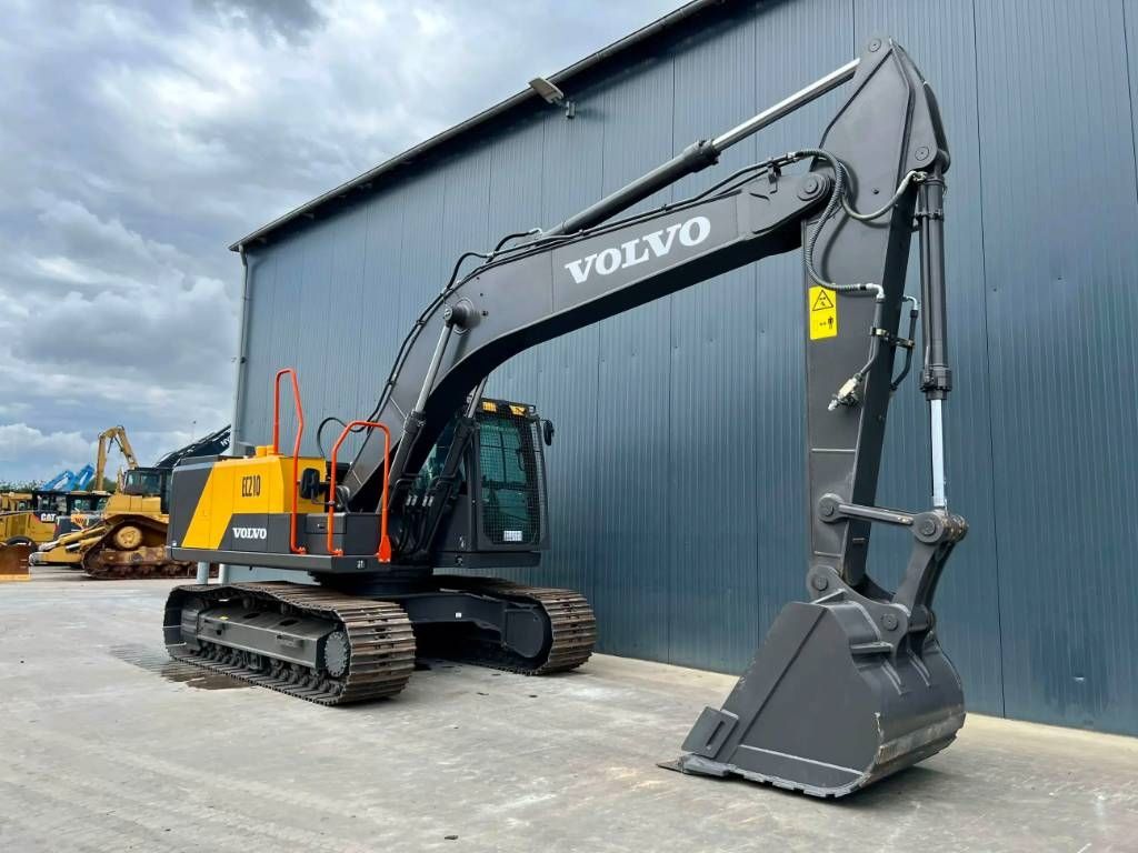 Volvo EC210
