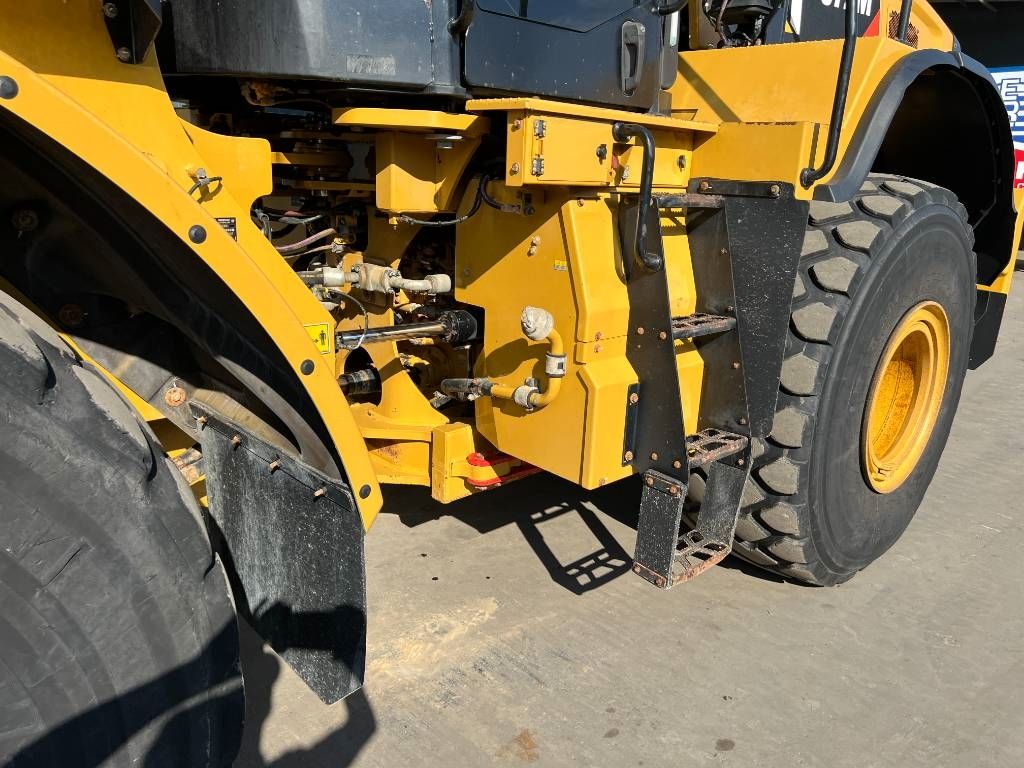 CAT 972M