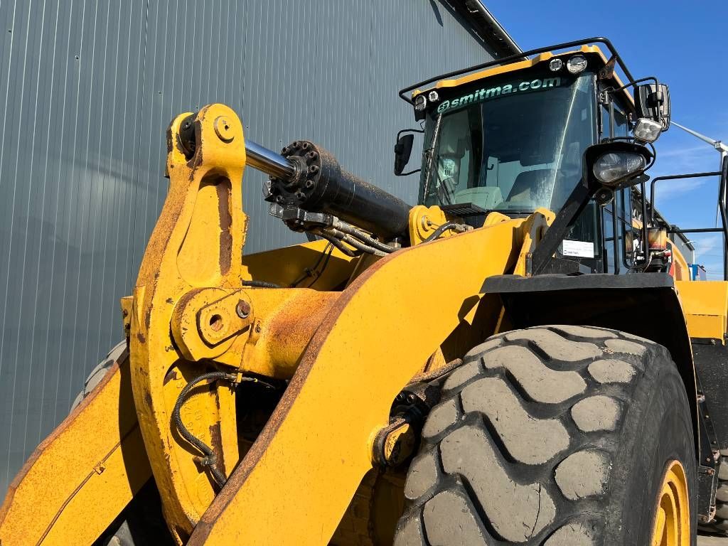 CAT 972M