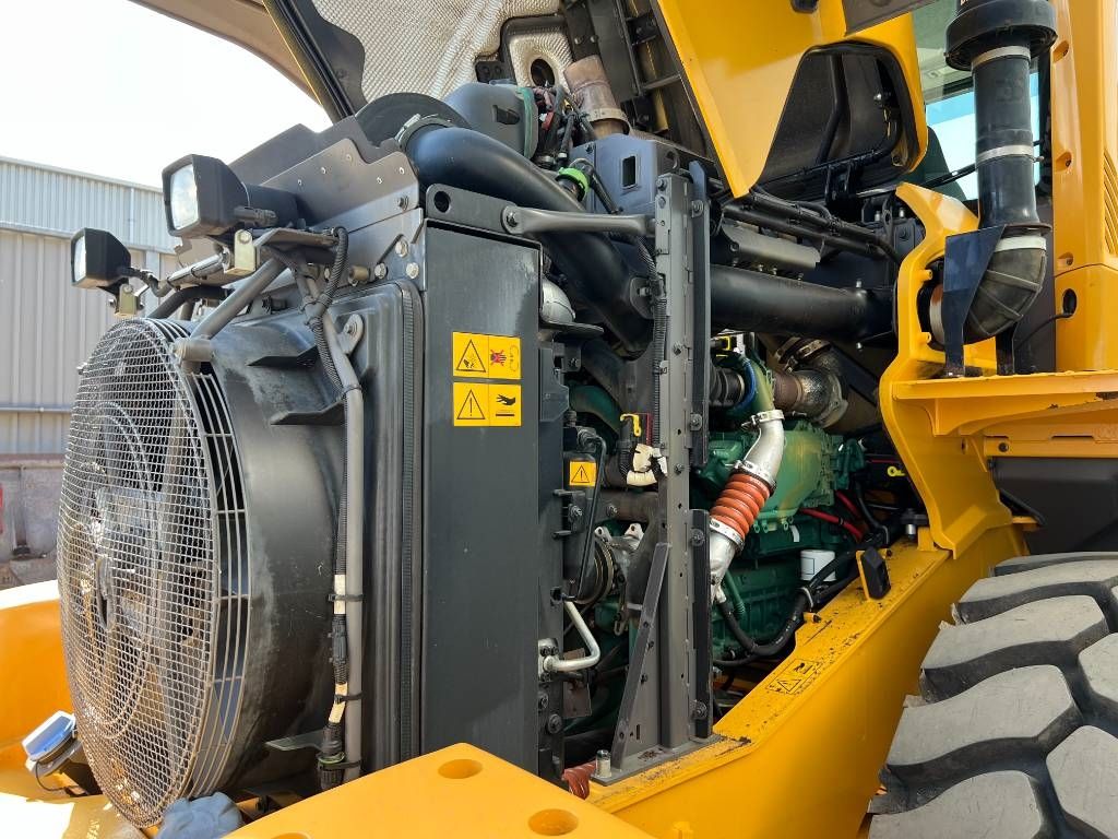 Volvo L90H