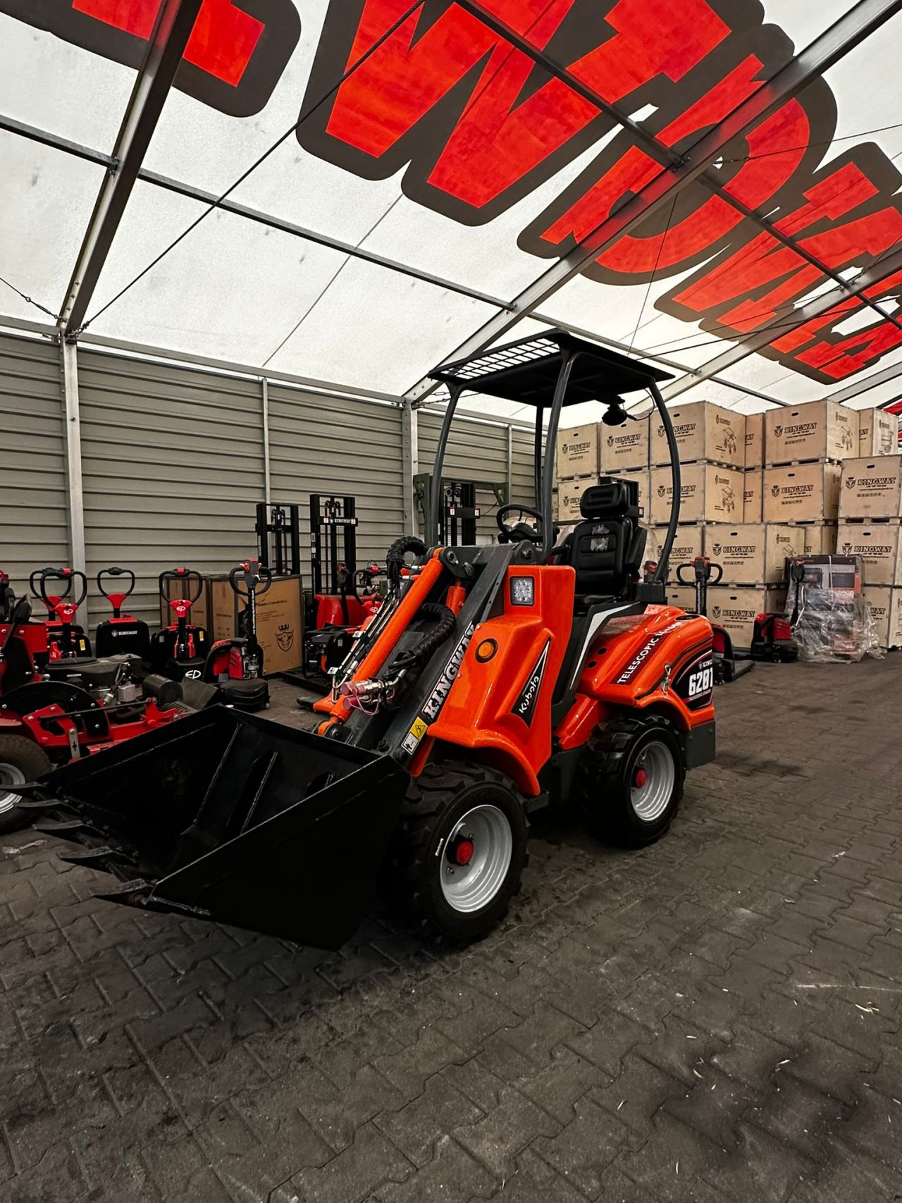Telescoop lader, wiellader, kniklader, shovel Kingway 620T Kubot