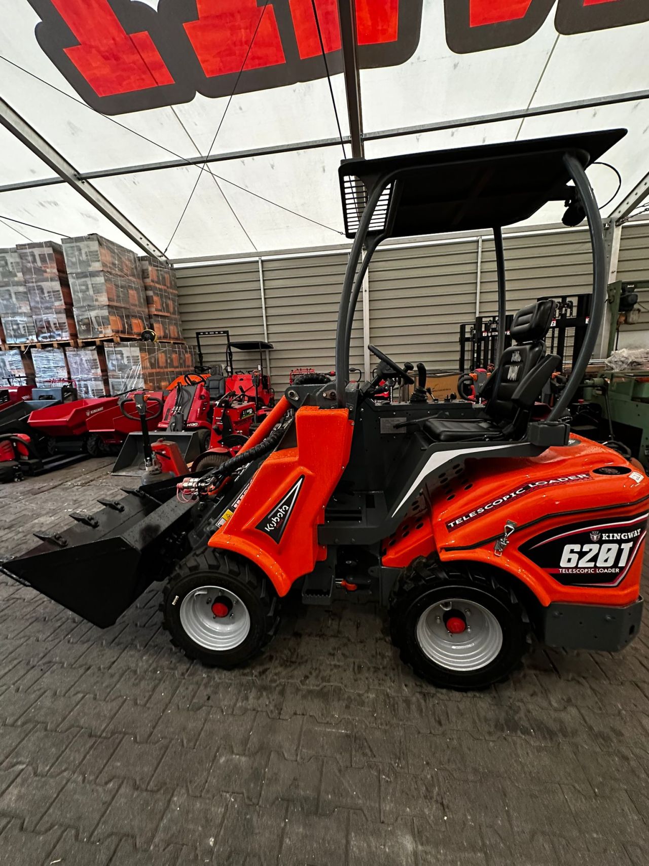 Telescoop lader, wiellader, kniklader, shovel Kingway 620T Kubot