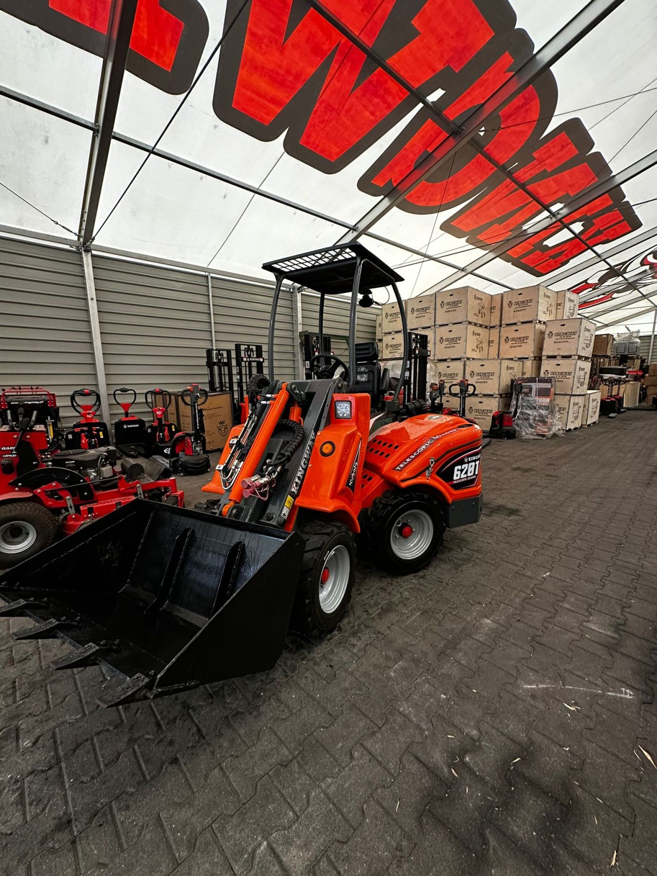 Telescoop lader, wiellader, kniklader, shovel Kingway 620T Kubot