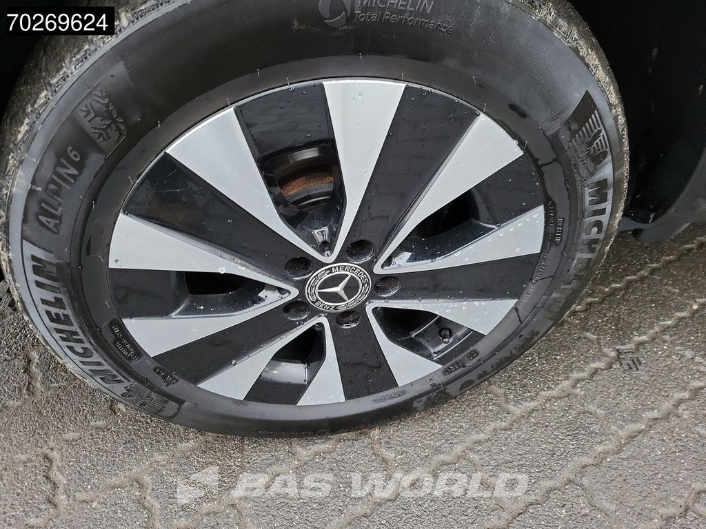Mercedes V-Klasse 220 Ex.BPM/BTW Automaat Personenvervoer 7-Persoons L2H1 Trekhaak LED Navi Leder Airco Cruise Camera CarPlay Parkeersensoren Standkachel Euro6 Taxi TV Passenger Transport A/C Double cabin Towbar Cruise control