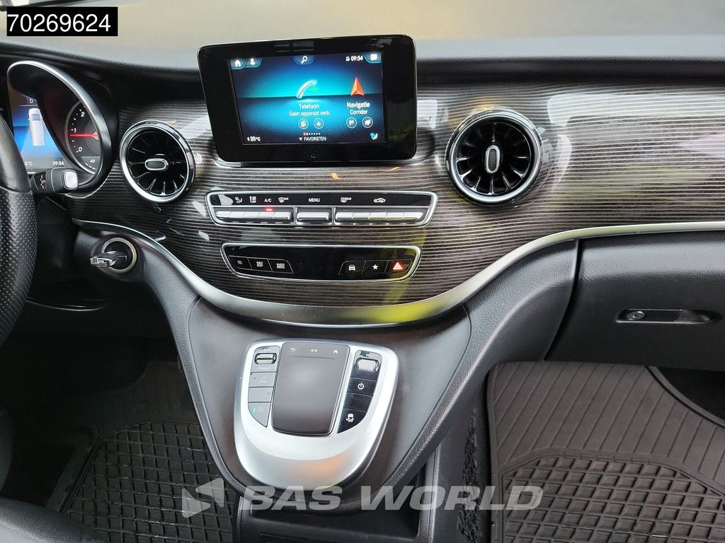 Mercedes V-Klasse 220 Ex.BPM/BTW Automaat Personenvervoer 7-Persoons L2H1 Trekhaak LED Navi Leder Airco Cruise Camera CarPlay Parkeersensoren Standkachel Euro6 Taxi TV Passenger Transport A/C Double cabin Towbar Cruise control