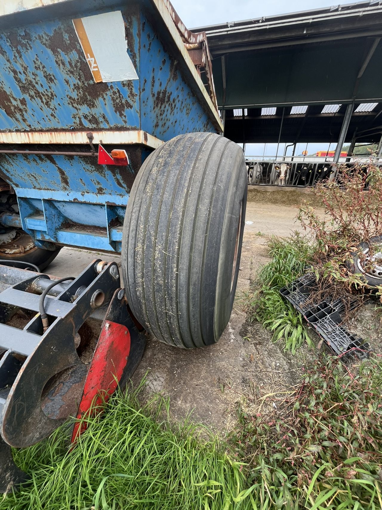 Zand doseerwagen/bezandingsamchine