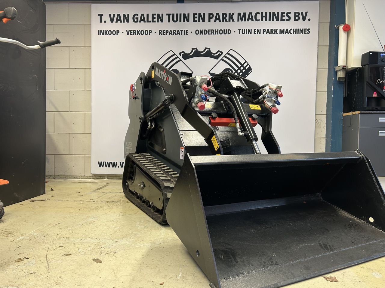 Mattson loader