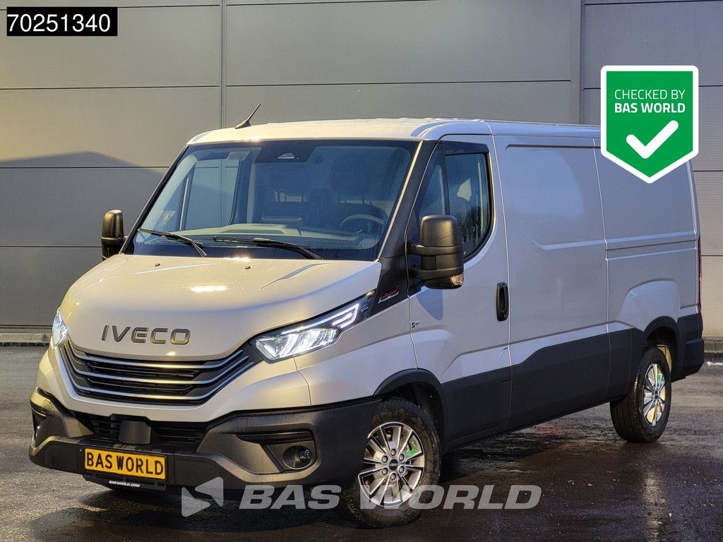 Iveco Daily 35S21 3.0L Automaat L2H1 210PK Laag Dak 2025-Model 3,5t Trekhaak ACC Navi LED Camera Parkeersensoren Euro6 L2 8m3 A/C Towbar