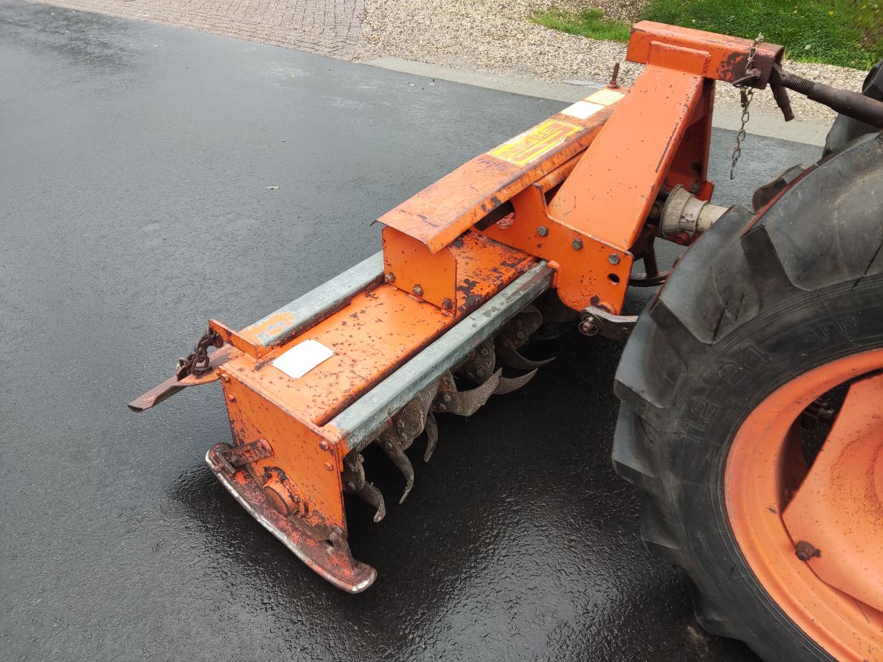 PERUGINI frees (type DF145, werkbreedte 145 cm., i.g.s.)