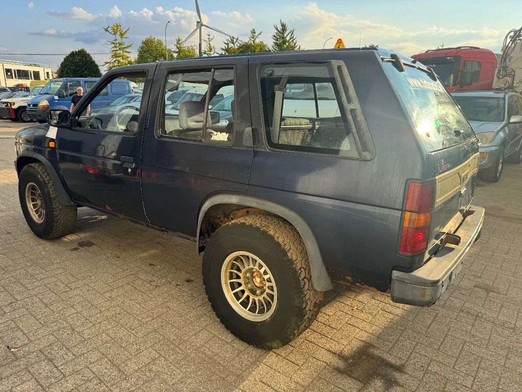 Nissan Terrano **4X4-DIESEL-LONG CHASSIS**