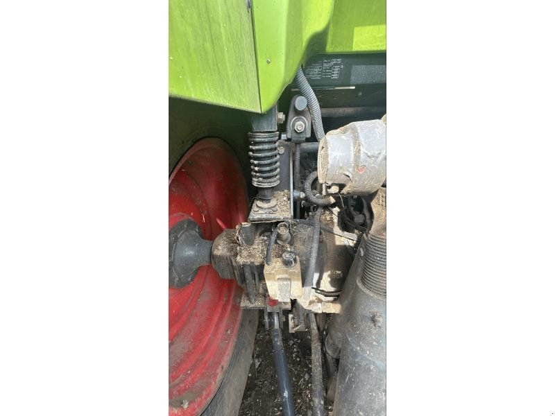Claas ARION640