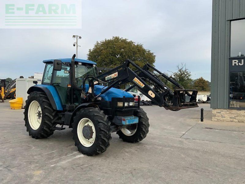 New Holland 8360  (st24392)