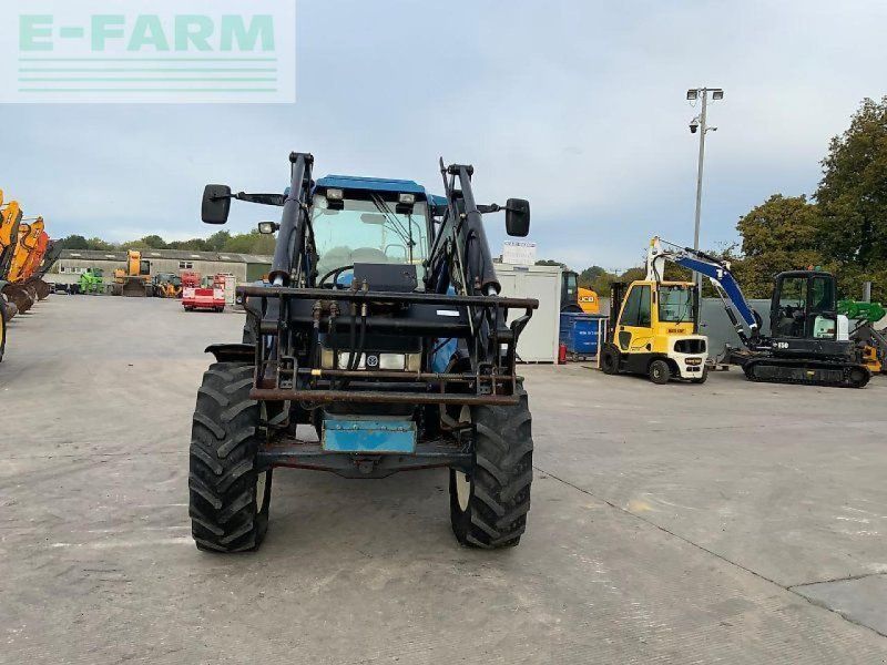 New Holland 8360  (st24392)
