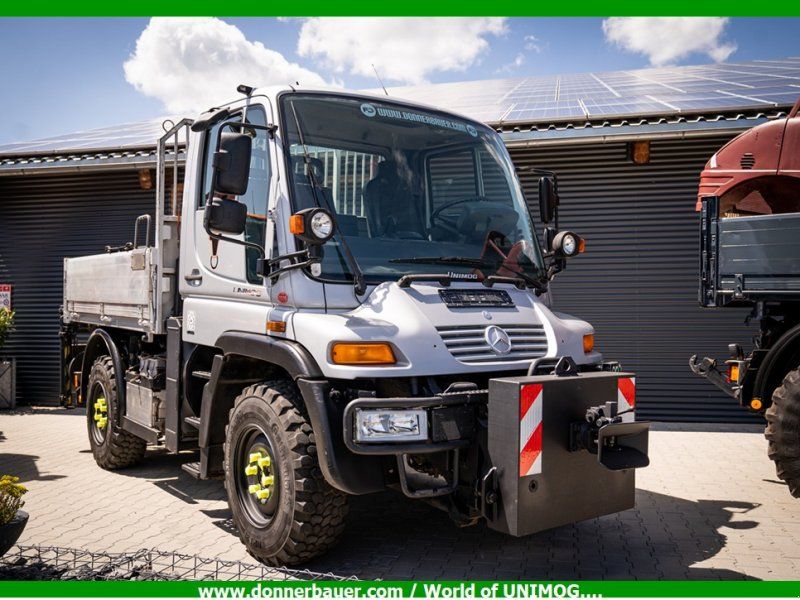 Mercedes-Benz Unimog U300 mit Ladekran zum Wechseln, Österreich Typenschein ,1