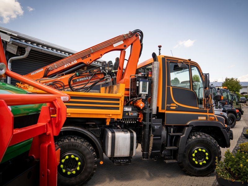 Mercedes-Benz Unimog U400 mit starken Ladekran , Funk, Kipper, Zapfwelle, Idea