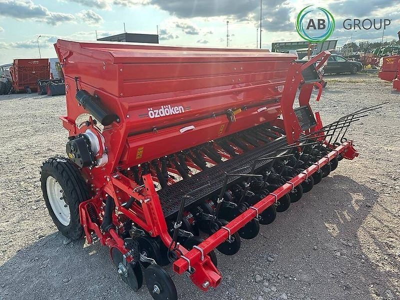 Mechaniczny siewnik zbożowy z nawozem Ozdoken Pertum-F300 jedn