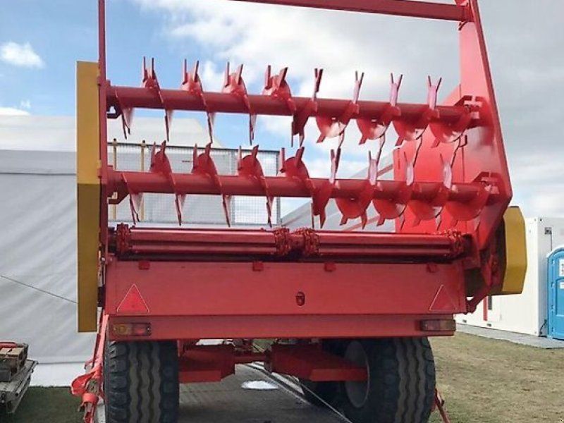 Rozrzutnik obornika 6 t Roltrans N 250/3 LEO