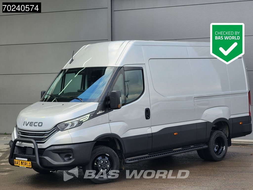Iveco Daily 35C18 3.0L Black Edition Automaat 180PK L2H2 Dubbellucht 3,5t Trekgewicht ACC LED Navi Camera Parkeersensoren Euro6 L2 12m3 A/C