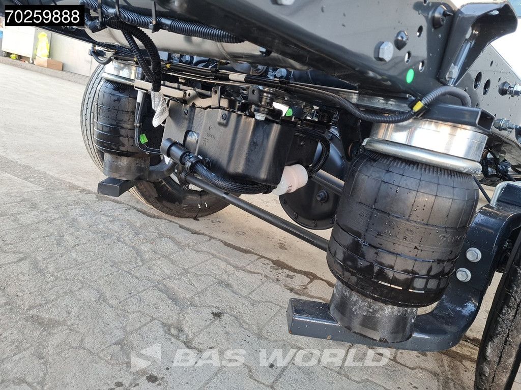 Iveco Daily 35C18 3.0L Automaat Luchtvering Laadklep Zijdeur Dubbellucht Bakwagen 180PK LED Airco Cruise Camera Lat om Lat D'Hollandia Euro6 Meubelbak Koffer 22m3 A/C Cruise control
