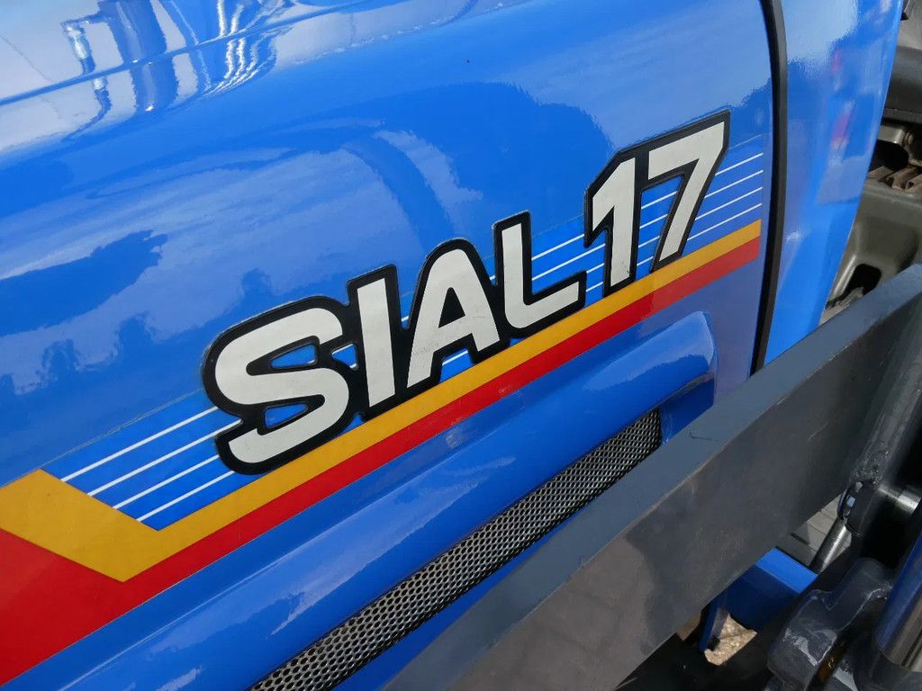 Iseki Sial 17 4wd / 1246 Draaiuren / Voorlader