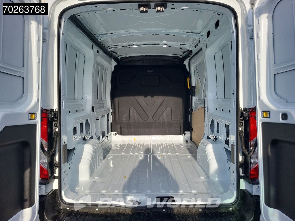 Ford Transit 130pk L2H2 Nieuw! Black Edition Raptor Grill Trekhaak Airco Cruise Camera Parkeersensoren 10m3 Klima AHK Tempomat