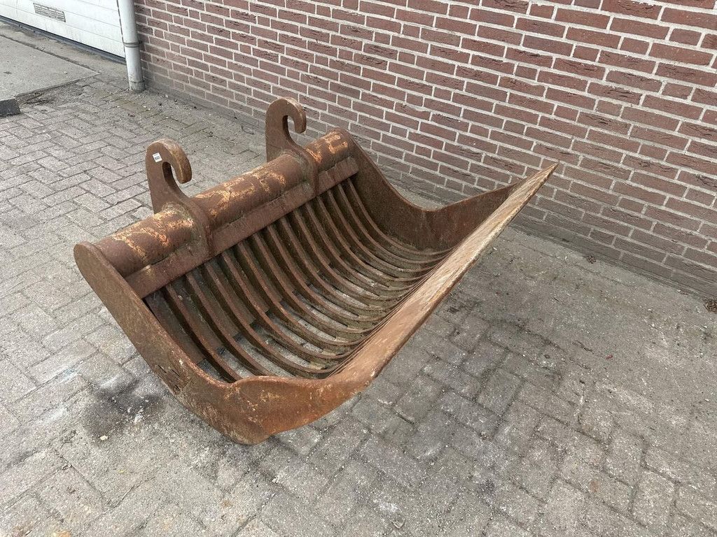 Puinbak CW 30 1300 MM grading bucket