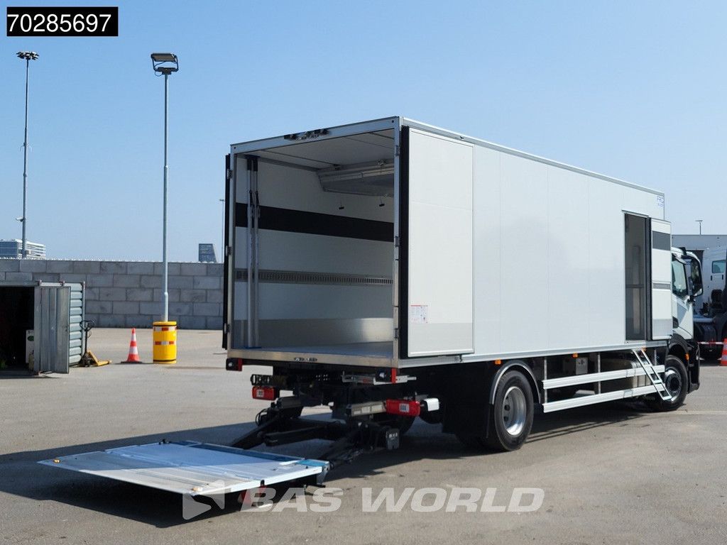 Iveco S-Way 400 4X2 NEW! Thermo King T-1200R ATP 2000kg Ladebordwand Navi ACC