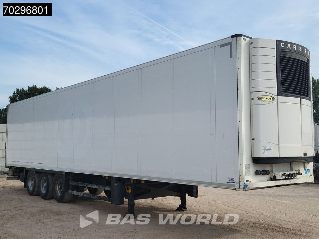 Schmitz SCB*S3B Doppelstock Lift Axle