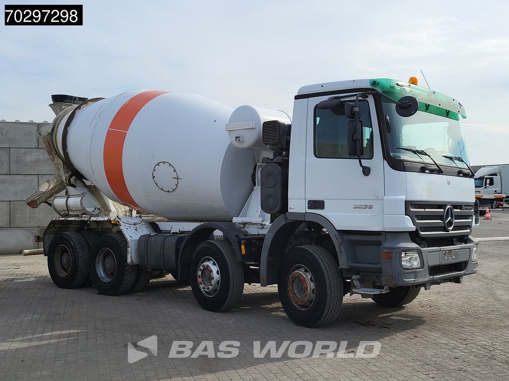 Mercedes Actros 3236 8X4 9m3 Liebherr 3-Pedals Steelsuspension Big-Axle Euro 3