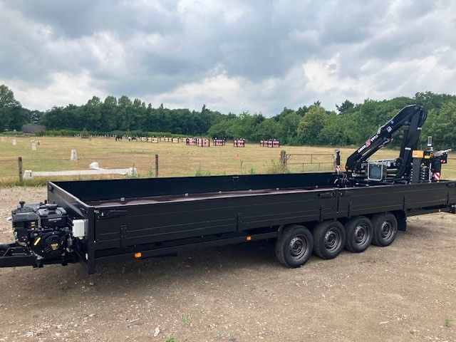 Amco Veba 903 N5 3S laadkraan met afstandsbed op Hulco aanhanger