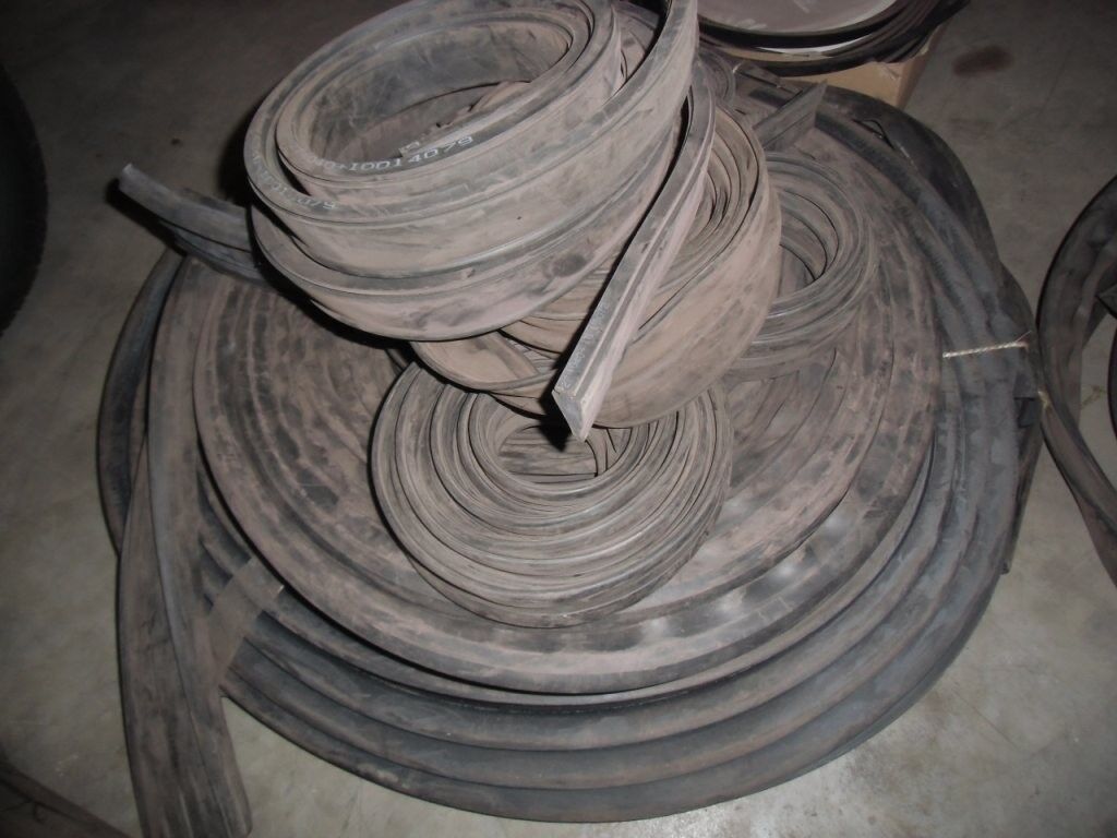 Rubber profiel other operating parts for truck body