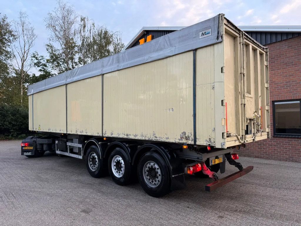 Benalu 60m3 Optiliner Vol alu SELF SUPPORT 5.900KG NL Trauil