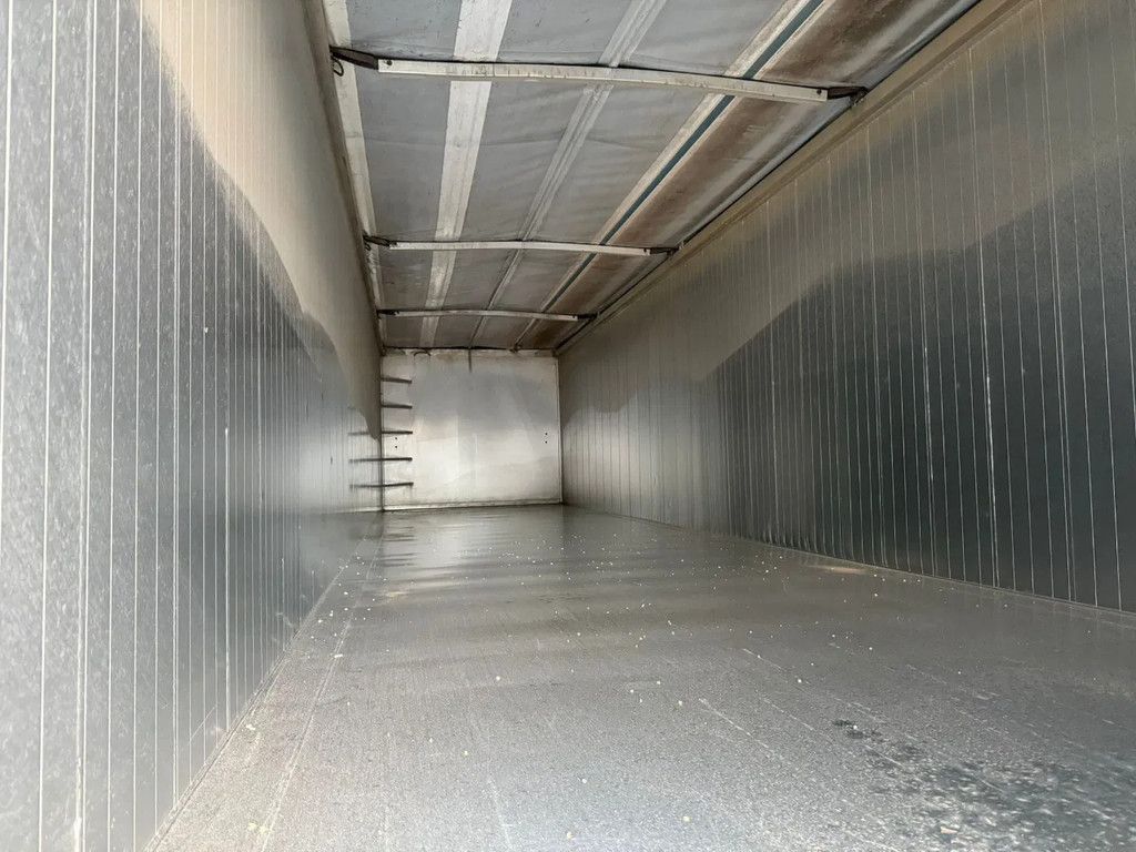 Benalu 60m3 Optiliner Vol alu SELF SUPPORT 5.900KG NL Trauil