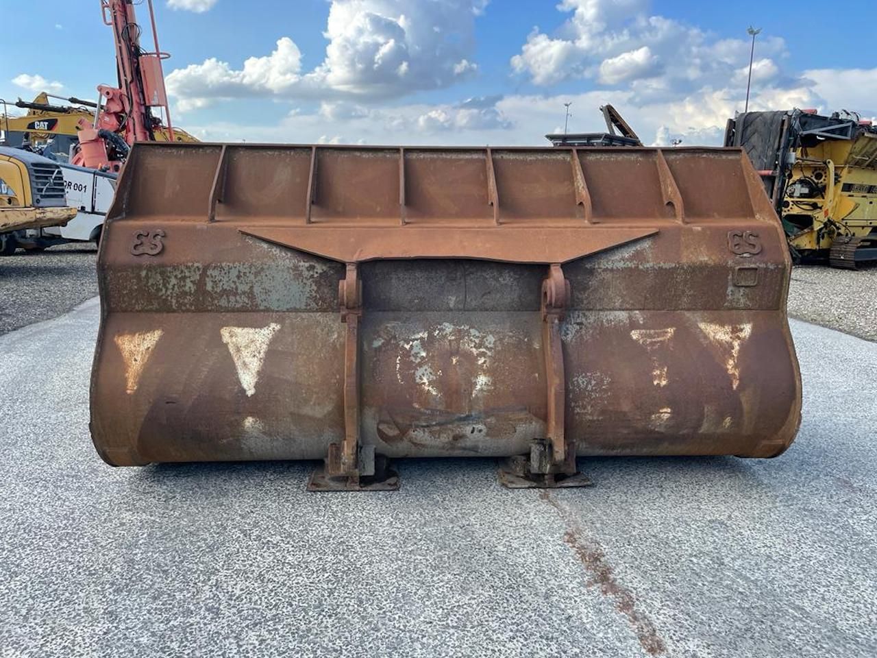 Dichte bak Volvo L220 Eurosteel