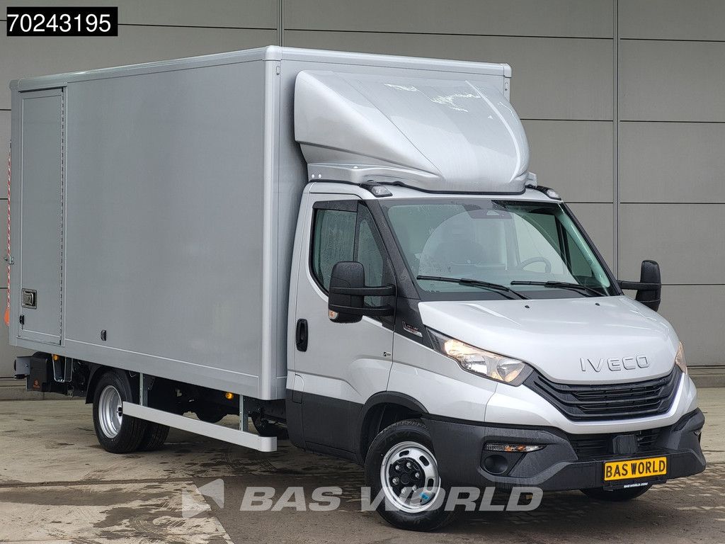 Iveco Daily 35C18 3.0L Automaat 180PK 1000KG Laadklep Zijdeur 2025-Model Bakwagen Dubbellucht ACC LED Navi Airco D'Hollandia 3,5t Trekgewicht Euro6 Meubelbak Koffer 21m3 A/C