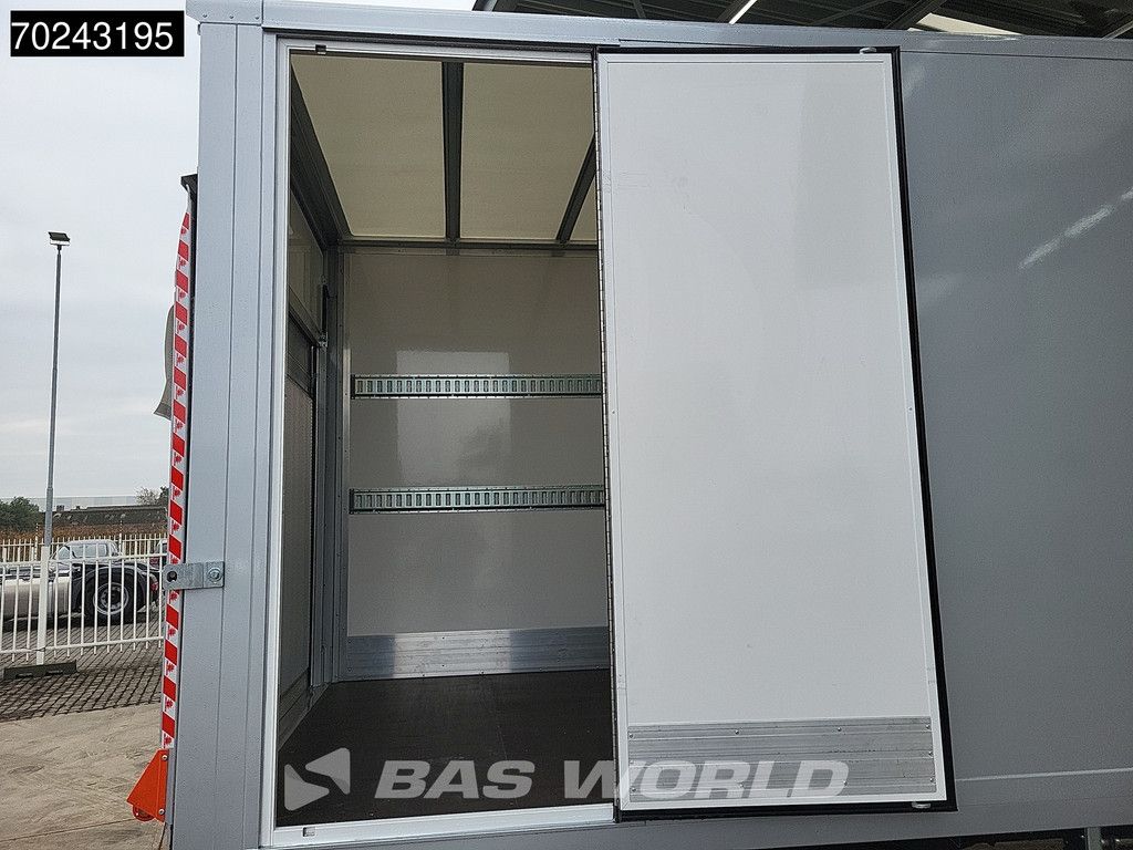 Iveco Daily 35C18 3.0L Automaat 180PK 1000KG Laadklep Zijdeur 2025-Model Bakwagen Dubbellucht ACC LED Navi Airco D'Hollandia 3,5t Trekgewicht Euro6 Meubelbak Koffer 21m3 A/C